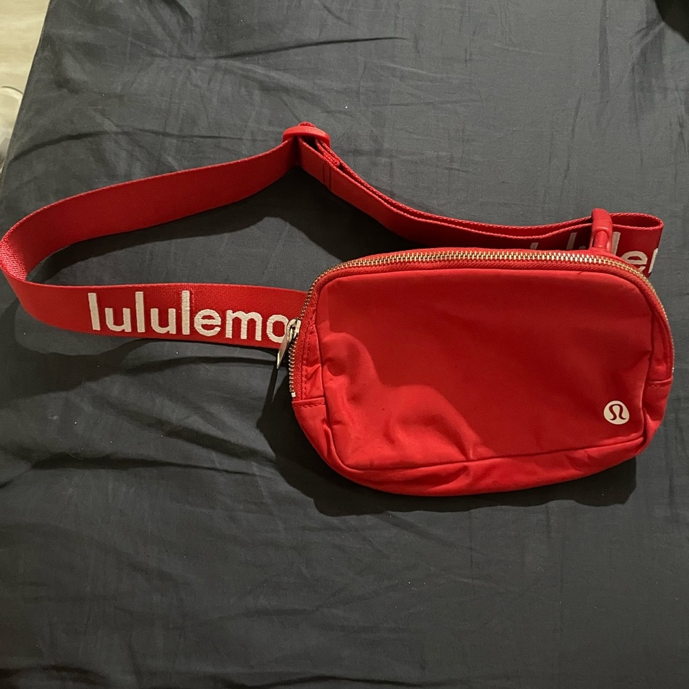 Lululemon Educator Belt Bag